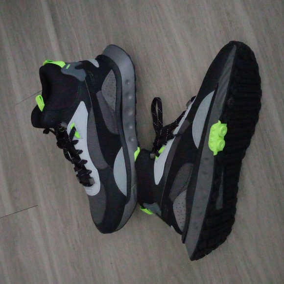 Mens Puma Wild Rider Mid WS Sze 11 NWOB